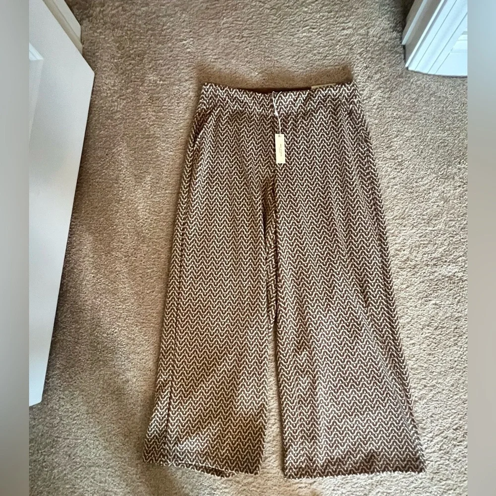 NWT Max Studio Brown Patterned Wide Leg Cropped Pants - Picture 2 of 6